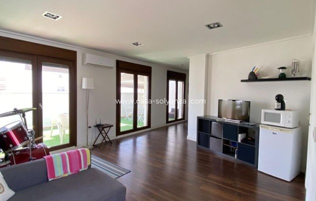 Revente - Villa - Torrevieja - Centro - Muelle Pesquero