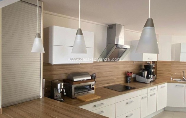 Revente - Villa - Torrevieja - Centro - Muelle Pesquero