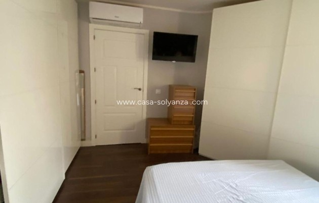 Revente - Villa - Torrevieja - Centro - Muelle Pesquero