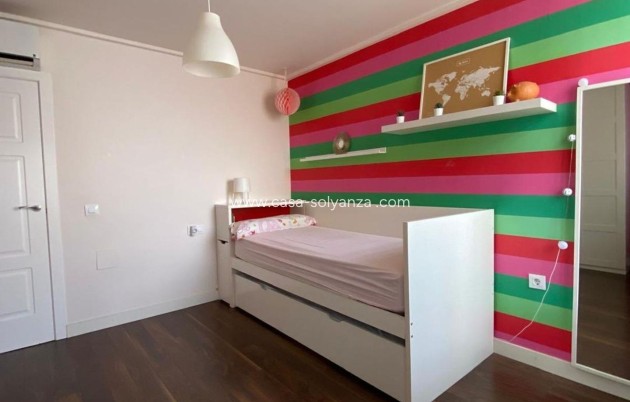 Revente - Villa - Torrevieja - Centro - Muelle Pesquero