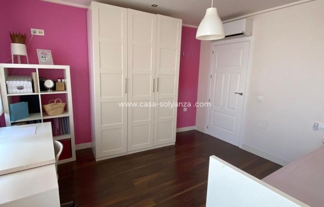 Revente - Villa - Torrevieja - Centro - Muelle Pesquero