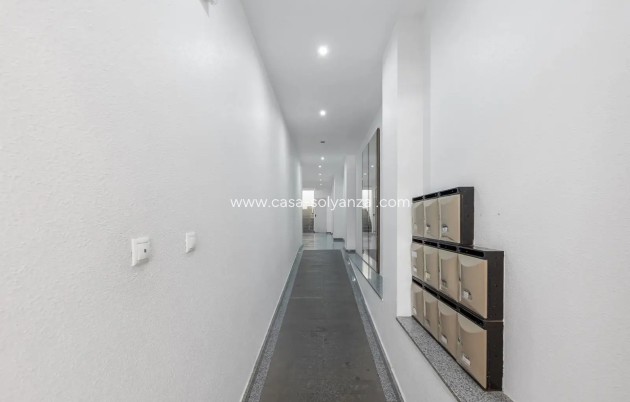 Herverkoop - Appartement / flat - Torrevieja