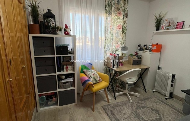 Revente - Appartement - Torrevieja - Aguas nuevas