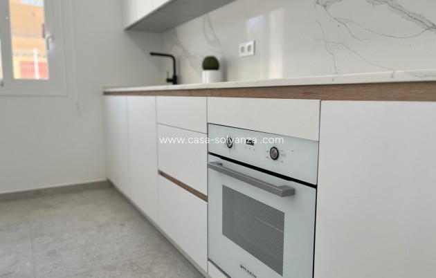 Revente - Appartement - Torrevieja - Aguas nuevas