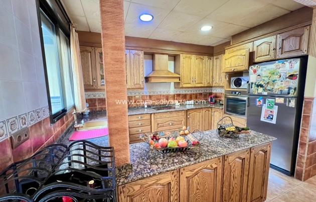 Revente - Maison de ville - Pinoso - Inland