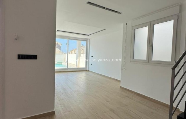 Revente - Villa Penthouse - Torrevieja - Aguas nuevas
