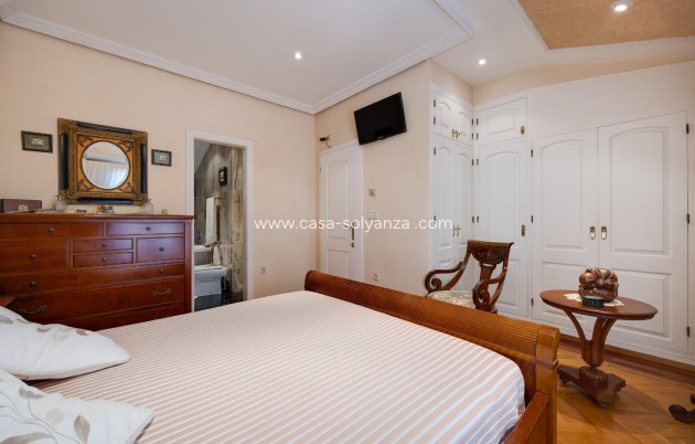 Revente - Villa - Torrevieja - Aguas nuevas