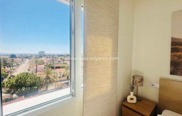 Revente - Appartement - Torrevieja - Nueva Torrevieja