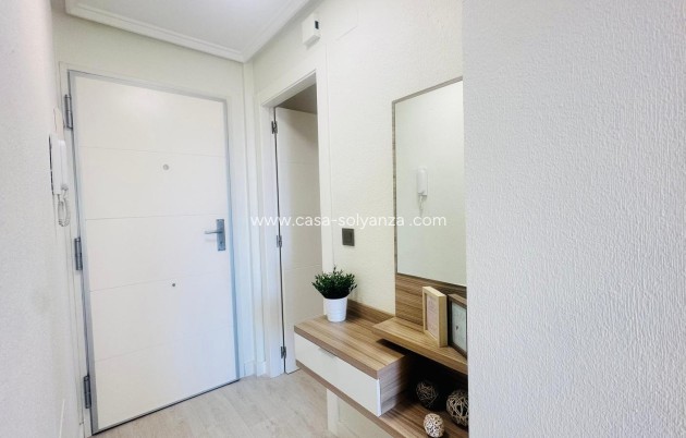 Revente - Appartement - Torrevieja - Nueva Torrevieja