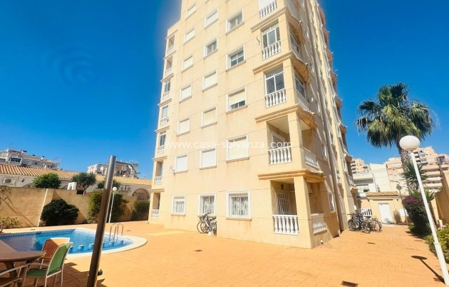 Revente - Appartement - Torrevieja - Nueva Torrevieja