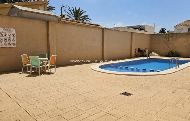 Revente - Appartement - Torrevieja - Nueva Torrevieja