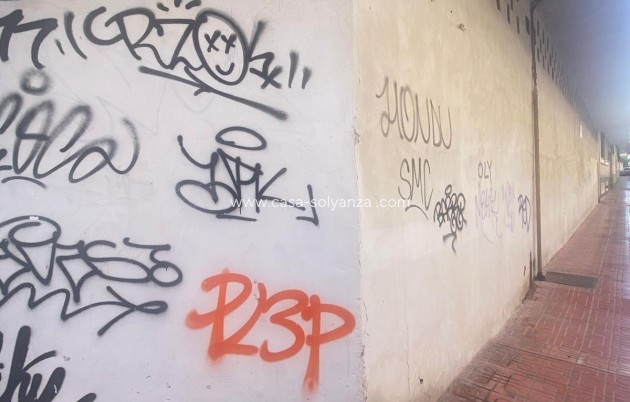 Revente - Commercial - Torrevieja - Playa del Cura