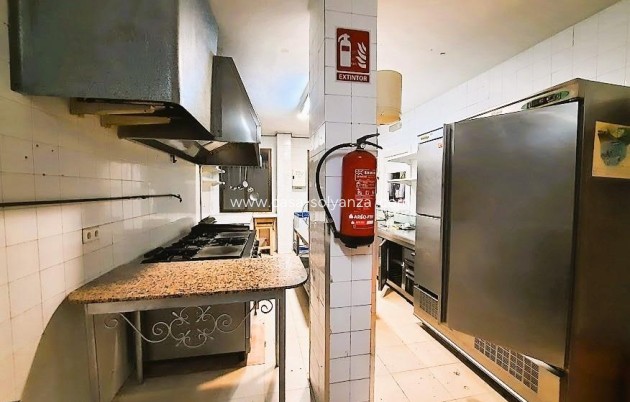 Revente - Commercial - Torrevieja - Playa De Los Naufragos