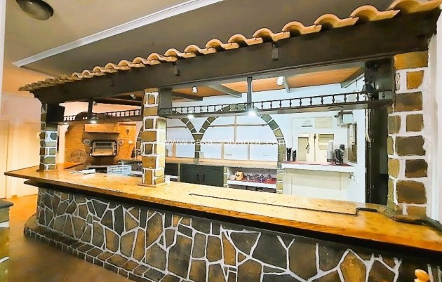 Revente - Commercial - Torrevieja - Playa De Los Naufragos