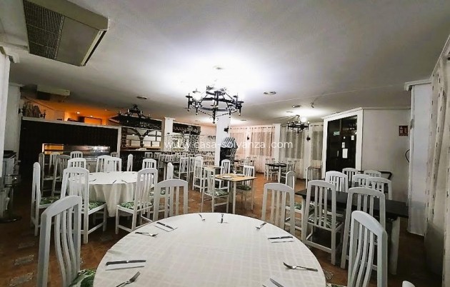 Revente - Commercial - Torrevieja - Playa De Los Naufragos