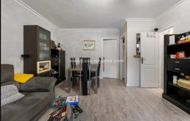 Revente - Villa - Torrevieja - Aguas nuevas