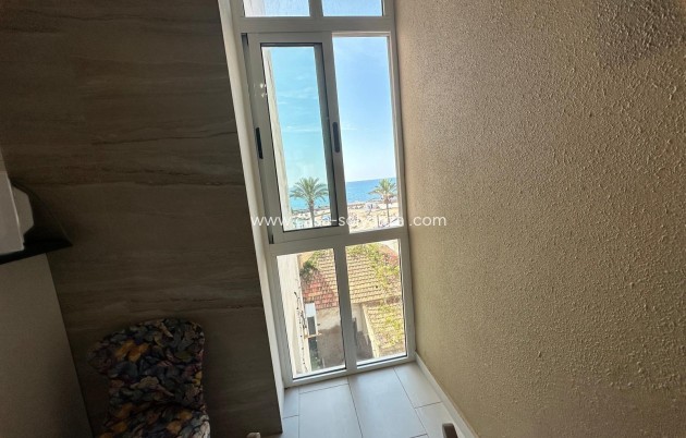 Revente - Appartement - Torrevieja - Paseo Maritimo