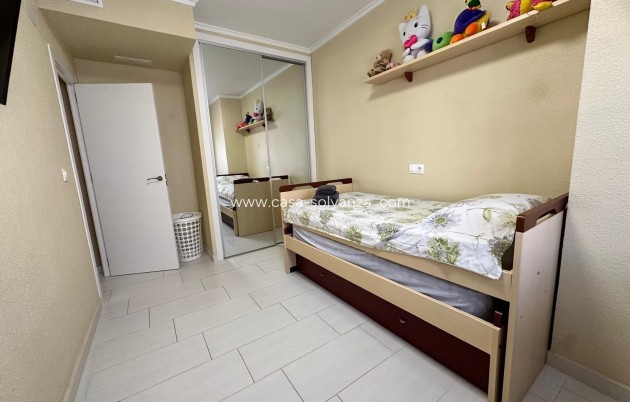 Revente - Appartement - Torrevieja - Paseo Maritimo