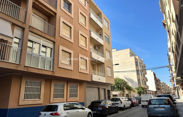 Revente - Appartement - Torrevieja - Paseo Maritimo