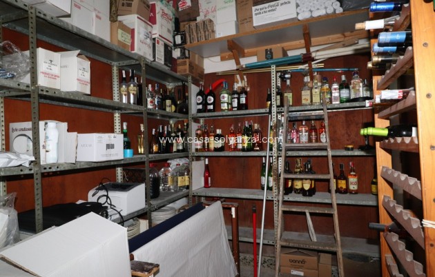 Resale - Commercial - Torrevieja - Playa del Cura