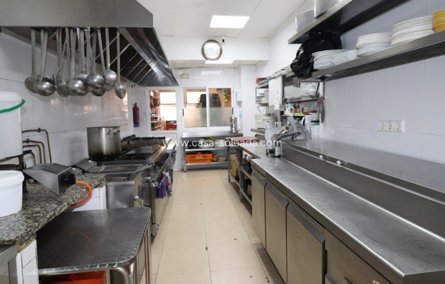 Resale - Commercial - Torrevieja - Playa del Cura