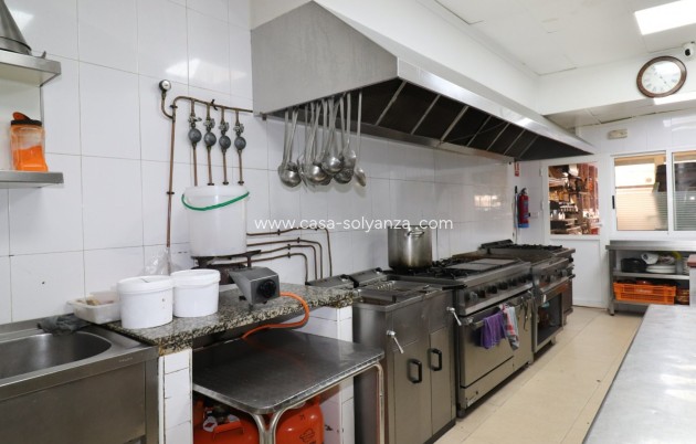 Resale - Commercial - Torrevieja - Playa del Cura