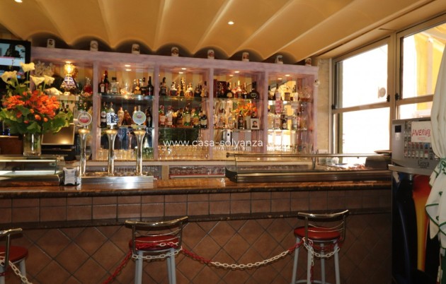 Resale - Commercial - Torrevieja - Playa del Cura