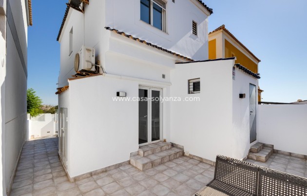 Revente - Villa - Torrevieja - Aguas nuevas