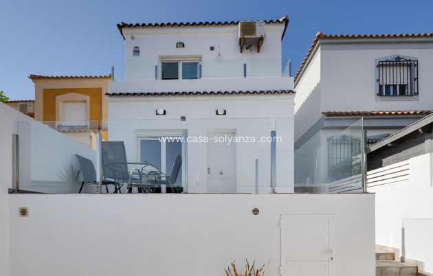 Revente - Villa - Torrevieja - Aguas nuevas