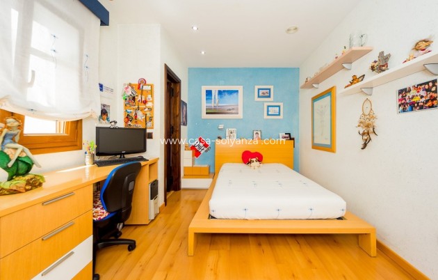 Reventa - Comercial - Torrevieja