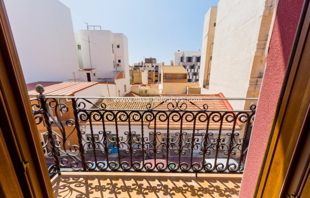 Reventa - Comercial - Torrevieja