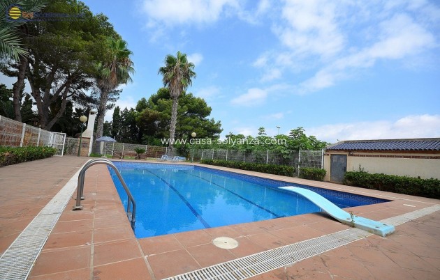 Revente - Villa - Torrevieja - Los Balcones