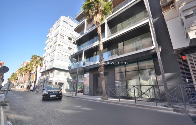 Revente - Commercial - Torrevieja - Center