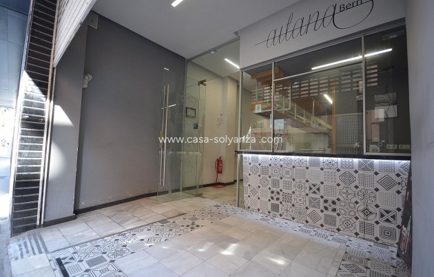 Revente - Commercial - Torrevieja - Center