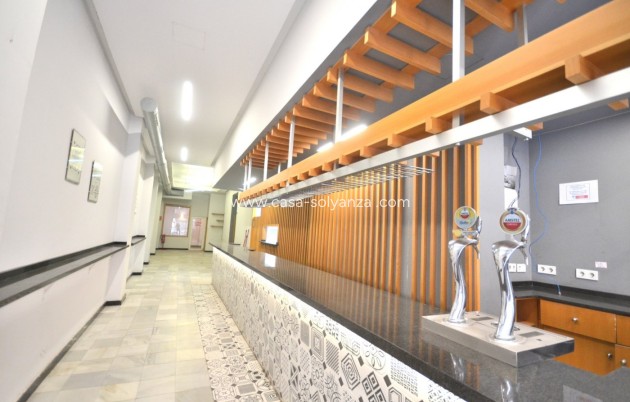 Revente - Commercial - Torrevieja - Center