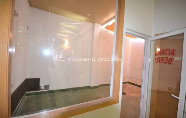 Revente - Commercial - Torrevieja - Center