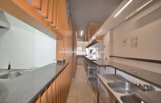 Revente - Commercial - Torrevieja - Center