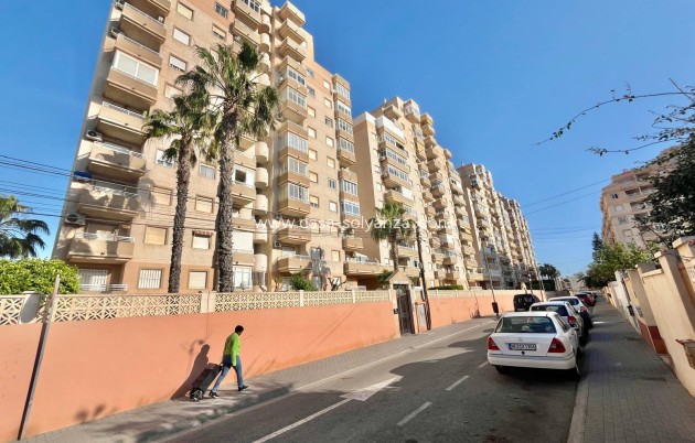 Revente - Appartement - Torrevieja - Calas Blanca