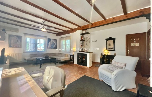 Wiederverkauf - Villa - Torrevieja - Los Balcones