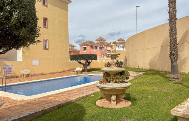 Reventa - Apartamento / piso - Villamartin - Costa Blanca
