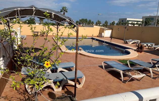 Wiederverkauf - Villa - Torrevieja - Los Balcones