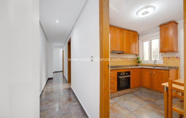 Reventa - Apartamento / piso - Torrevieja - Center