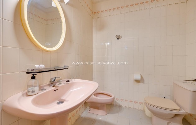 Revente - Maison de ville - Callosa de Segura - Comunidad Valenciana