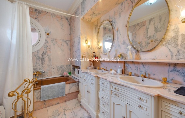 Revente - Maison de ville - Callosa de Segura - Comunidad Valenciana