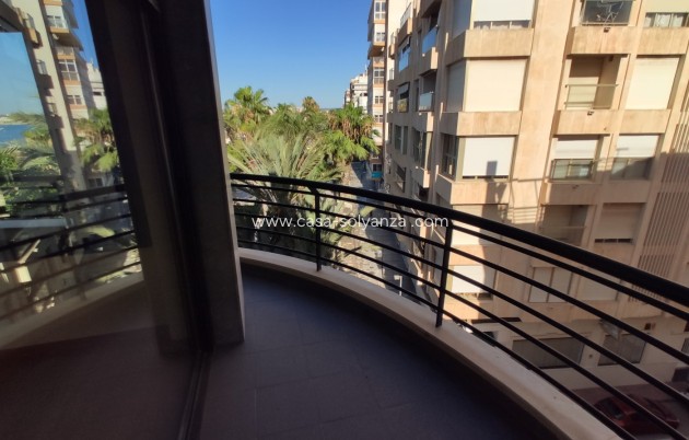 Revente - Appartement - Torrevieja - Puerto