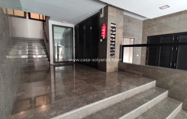 Revente - Appartement - Torrevieja - Puerto