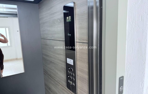 Revente - Appartement - Torrevieja - La Mata