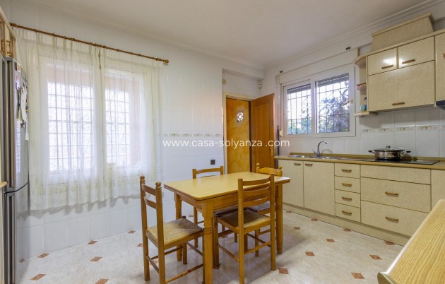 Wiederverkauf - Villa - Torrevieja - Los Balcones