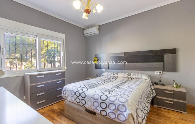 Wiederverkauf - Villa - Torrevieja - Los Balcones