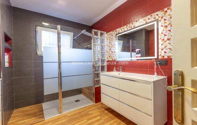 Wiederverkauf - Villa - Torrevieja - Los Balcones